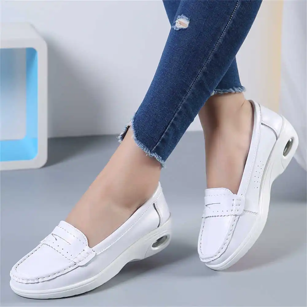 سميكة وحيد الانزلاق على المدرب - مراجعة Unique Tech Accessories Gifts وسعره